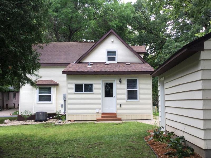 625 Harmony Ln SW, Hutchinson, MN 55350