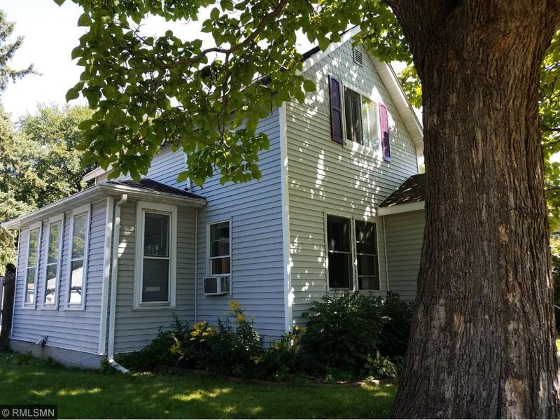 241 Page St E, Saint Paul, MN 55107