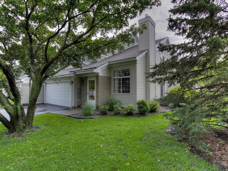 1948 Glenfield Ct #20, Eagan, MN 55122