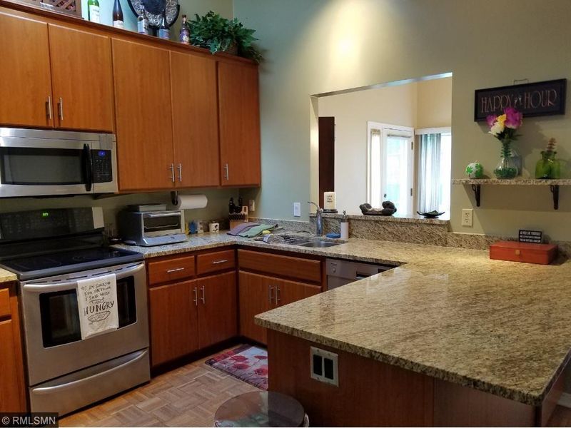 1329 Jurdy Rd, Eagan, MN 55121