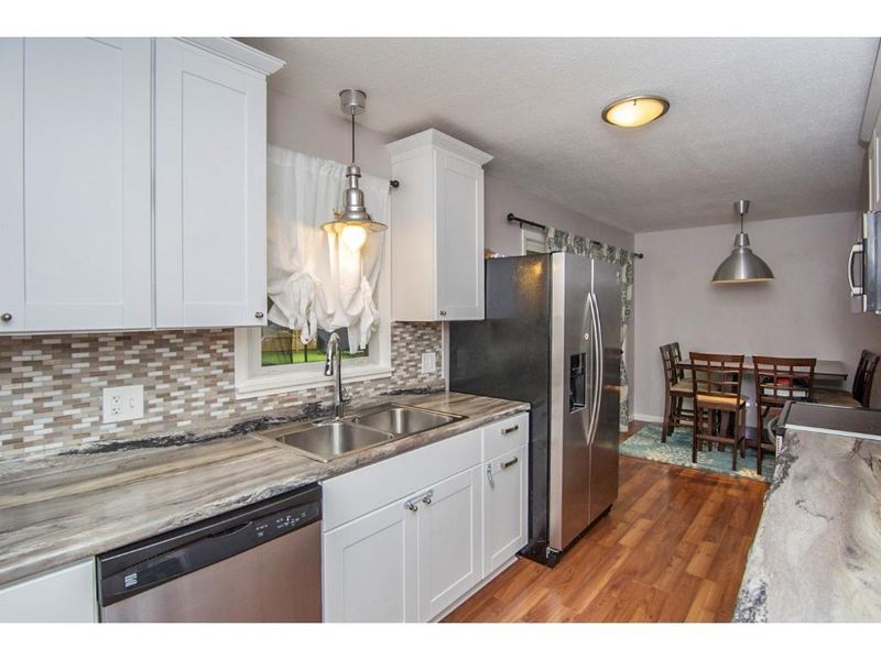 1351 Oak St, River Falls, WI 54022