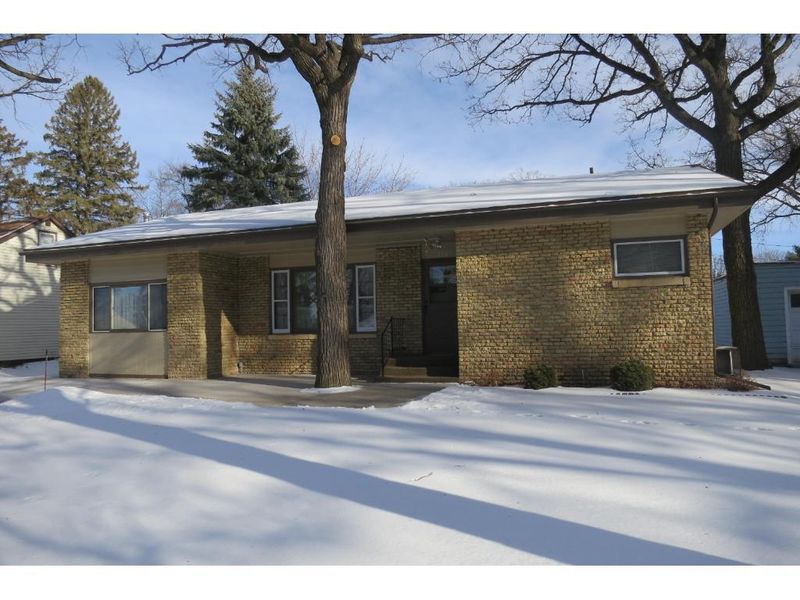 208 8th St SE, Long Prairie, MN 56347