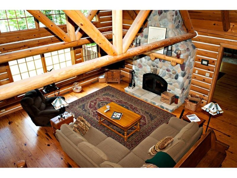 16646 Maple Knoll Dr, Pengilly, MN 55775