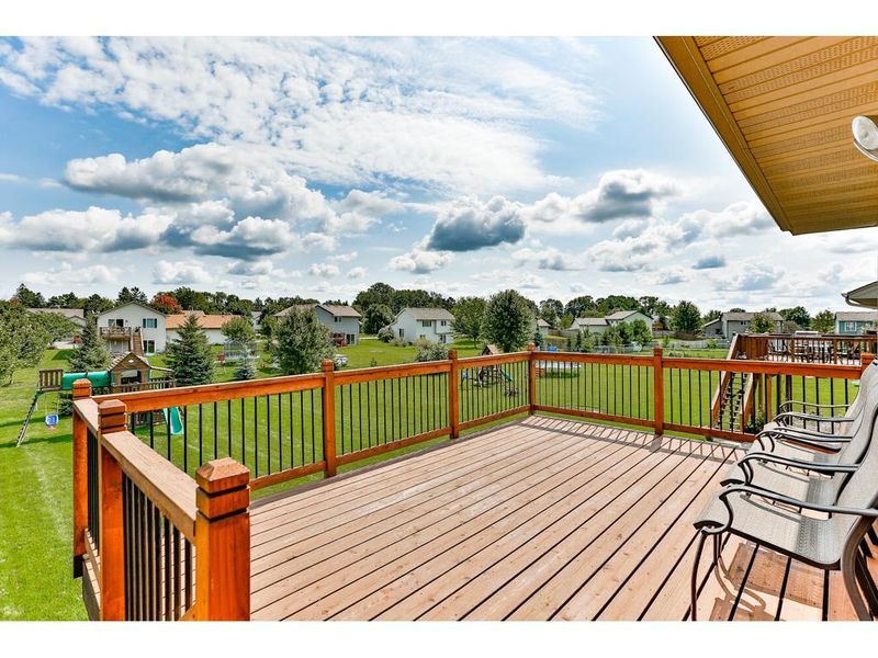 1366 Taft St S, Cambridge, MN 55008