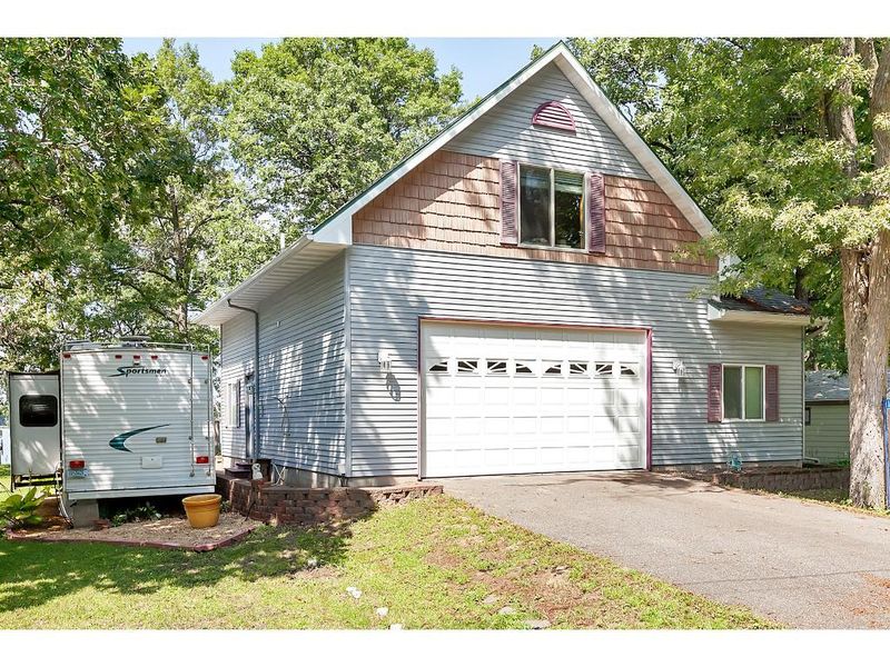 11170 49th St, Clear Lake, MN 55319