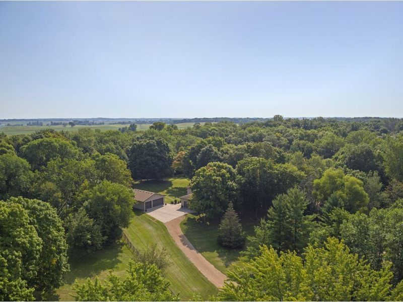 9200 Foxline Dr, Hamel, MN 55340