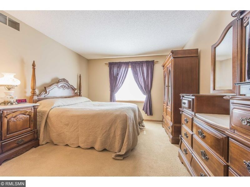 3904 124th Cir NW, Coon Rapids, MN 55433