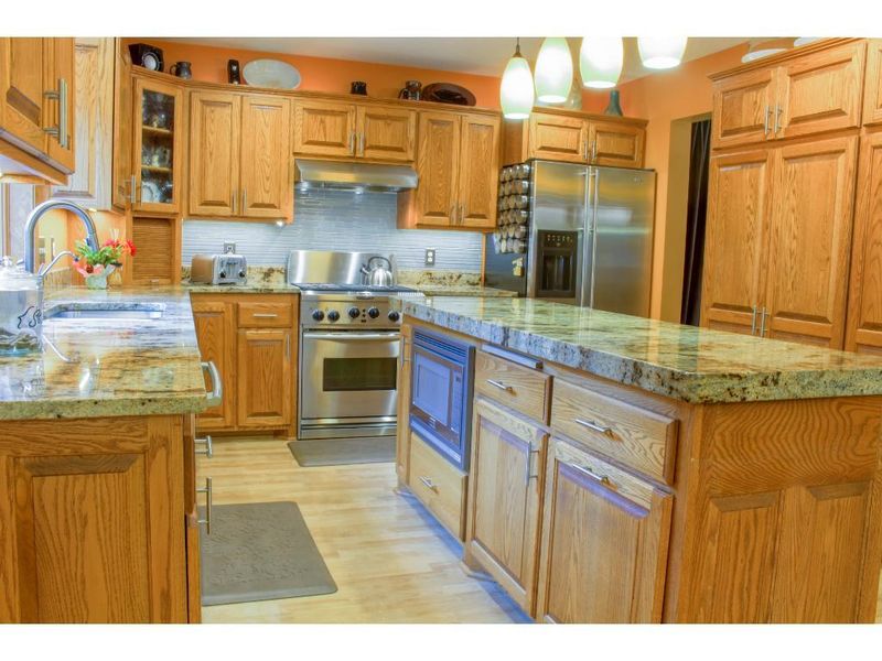 2660 Waterford Ct, Saint Cloud, MN 56301