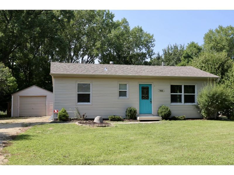 7653 N Shore Trl N, Forest Lake, MN 55025