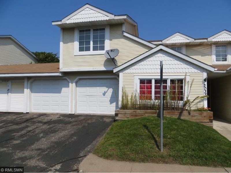 2035 Creekside Way, Saint Paul, MN 55119