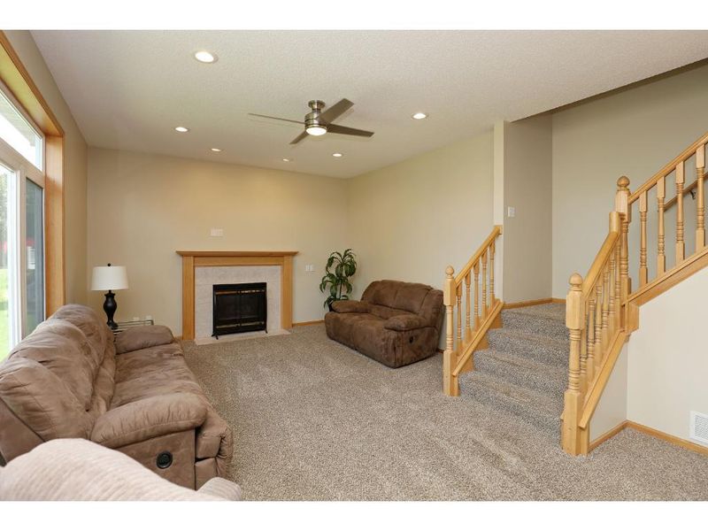 16695 Jackdaw Pa, Lakeville, MN 55044
