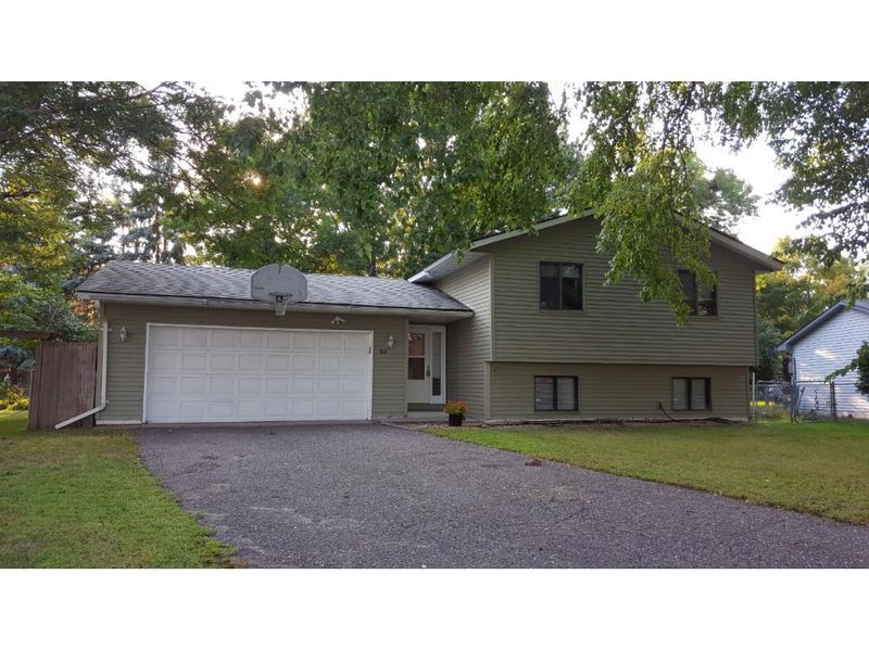 7319 Brunswick Ave N, Brooklyn Park, MN 55443