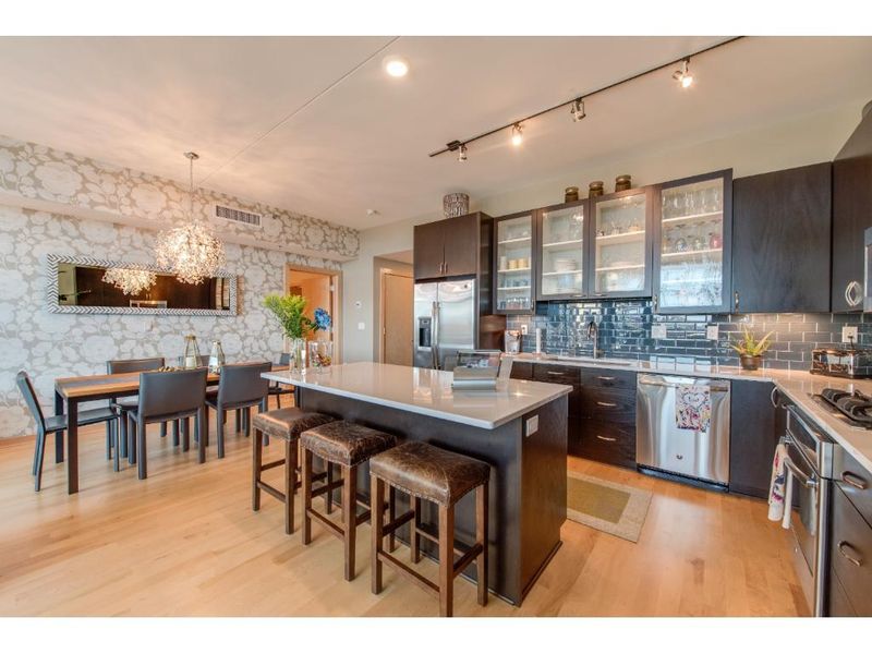 1120 S 2nd St #606, Minneapolis, MN 55415