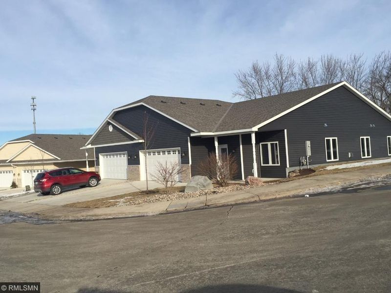 355 Morning Dr, Mayer, MN 55360