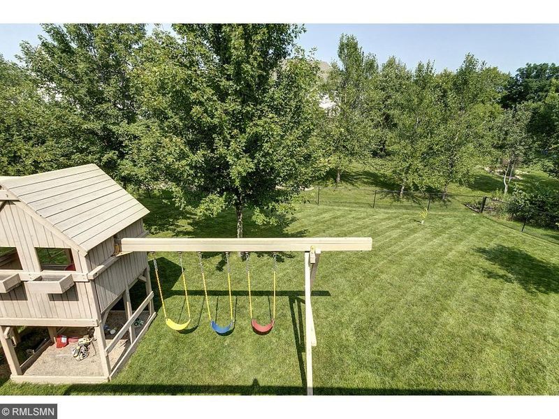 1612 Pinnacle Dr, Dundas, MN 55019