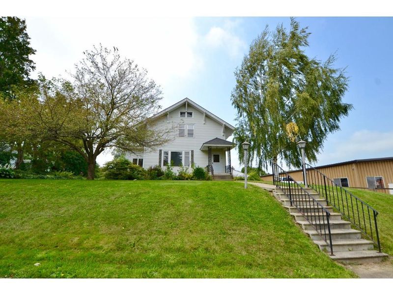 205 N 6th St, Goodhue, MN 55027