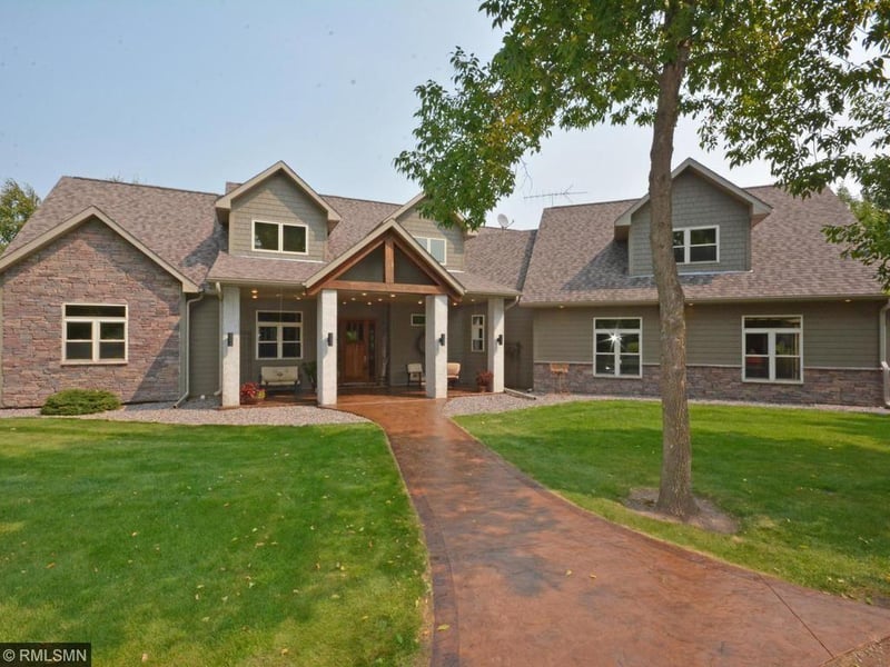 8030 Royalton Rd, Braham, MN 55006