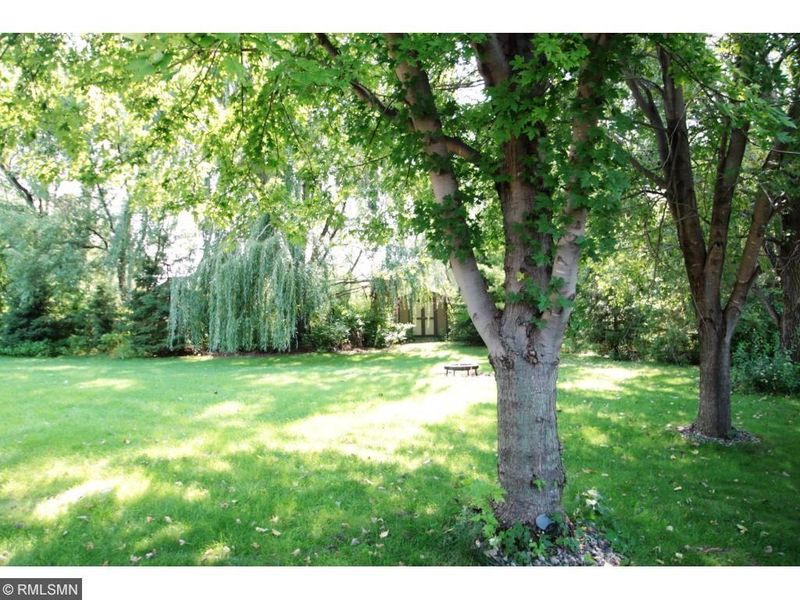 5777 W 141st St W, Savage, MN 55378