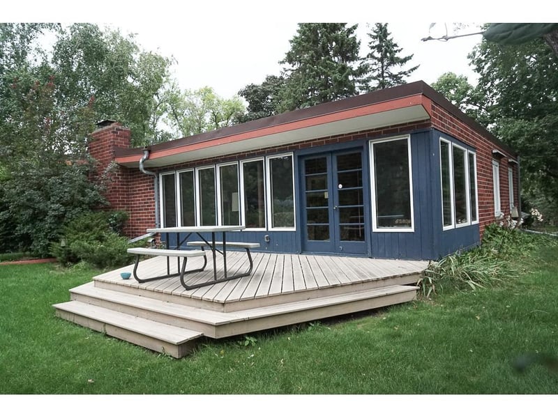 3096 Ridgewood Rd, Roseville, MN 55112
