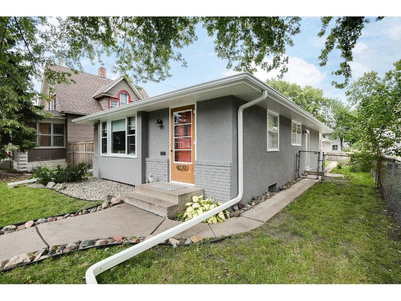 4039 39th Ave S, Minneapolis, MN 55406
