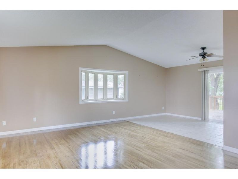 8417 Idaho Ave N, Brooklyn Park, MN 55445