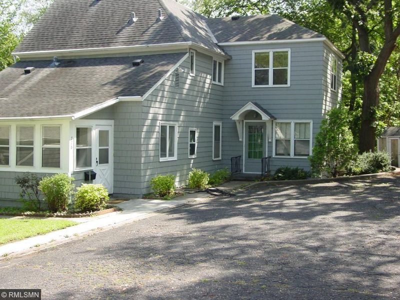 778 10th Ave N, South Saint Paul, MN 55075