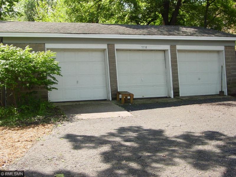 778 10th Ave N, South Saint Paul, MN 55075