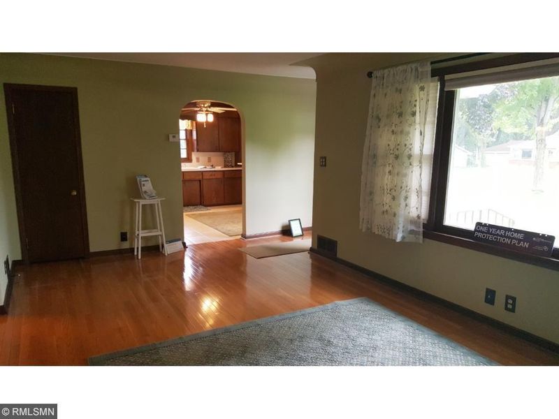 365 66th Ave NE, Fridley, MN 55432