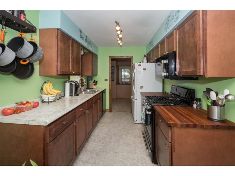 7156 Claude Ave E, Inver Grove Heights, MN 55076