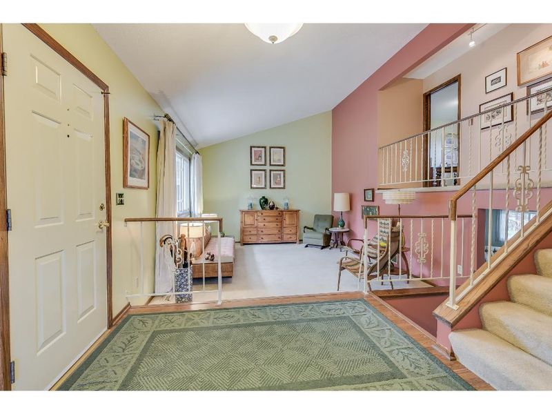 1017 Bridge St, Shoreview, MN 55126