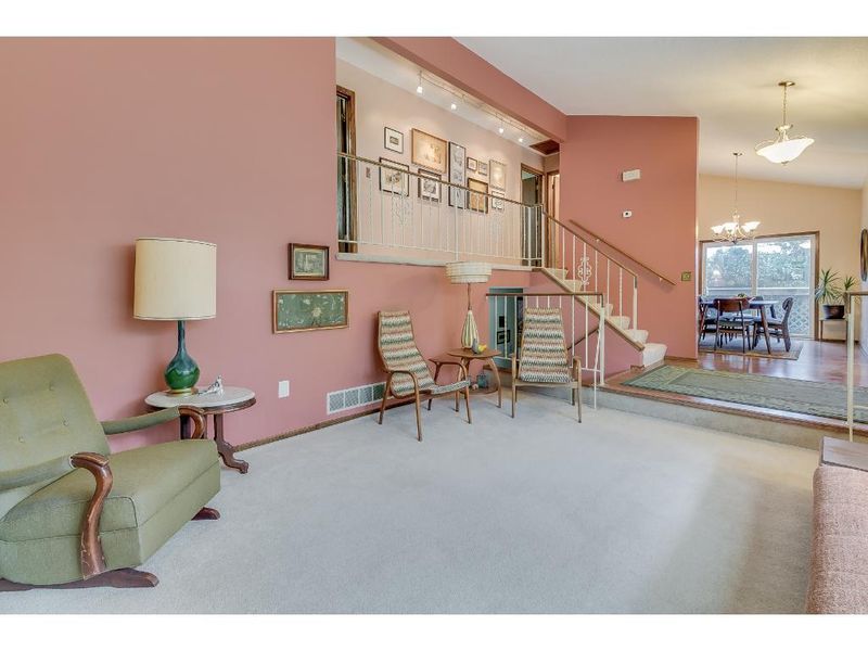 1017 Bridge St, Shoreview, MN 55126