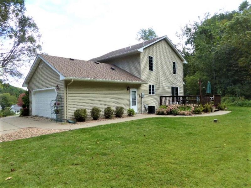 426 Cherry Ave W, Plum City, WI 54761