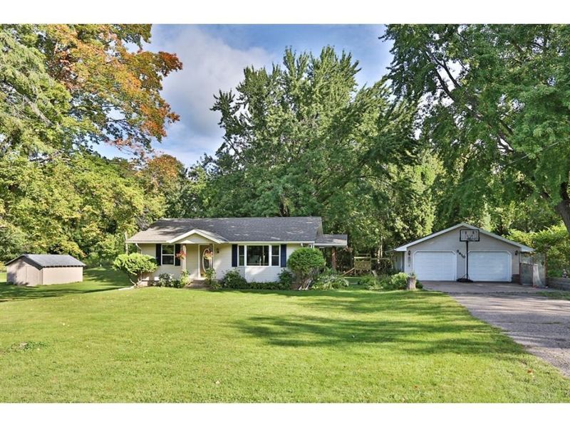 8410 224th St N, Forest Lake, MN 55025