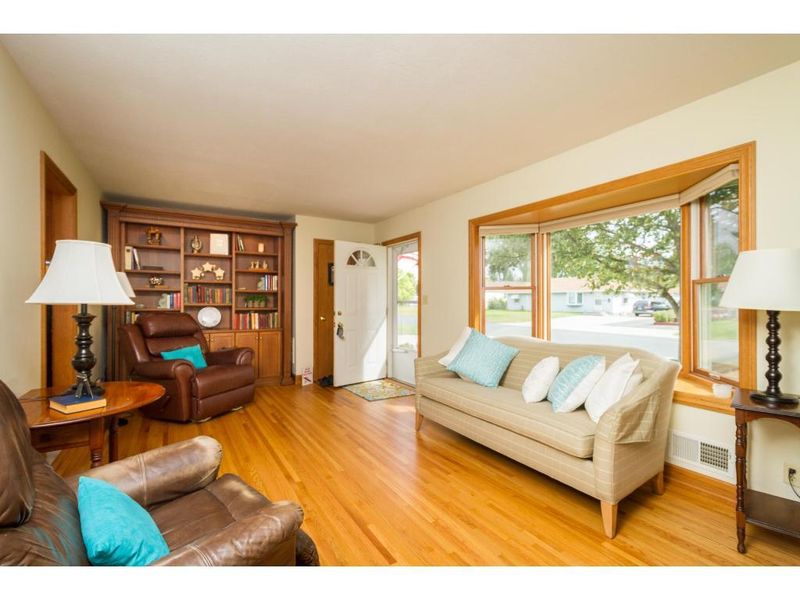 5413 Morgan Ave N, Brooklyn Center, MN 55430
