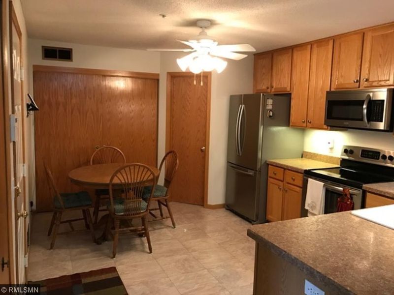 10954 Lexington Dr, Eden Prairie, MN 55344