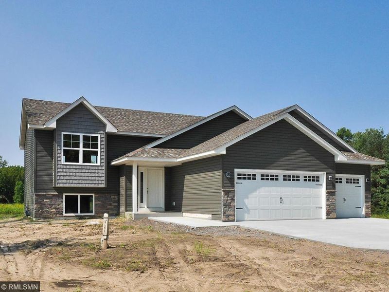 20918 Falcon, Forest Lake, MN 55025