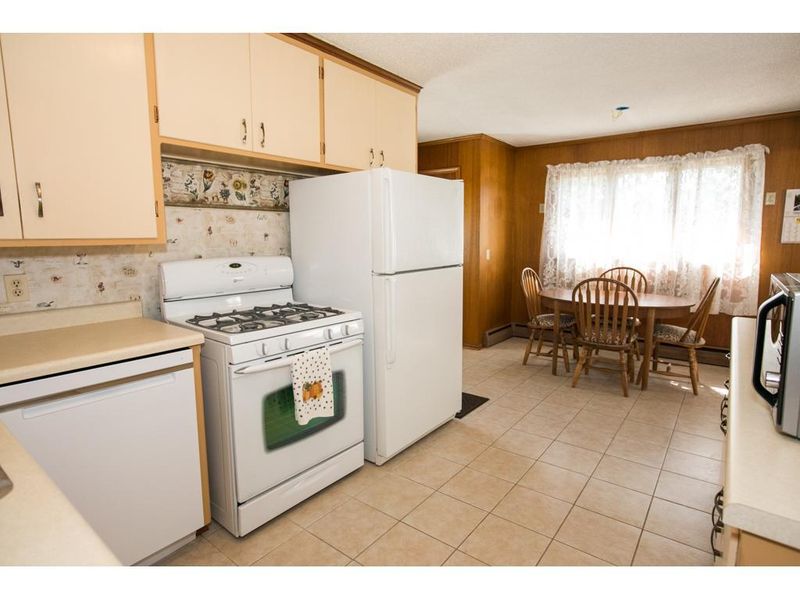 856 Iroquois Ave, Saint Paul, MN 55119