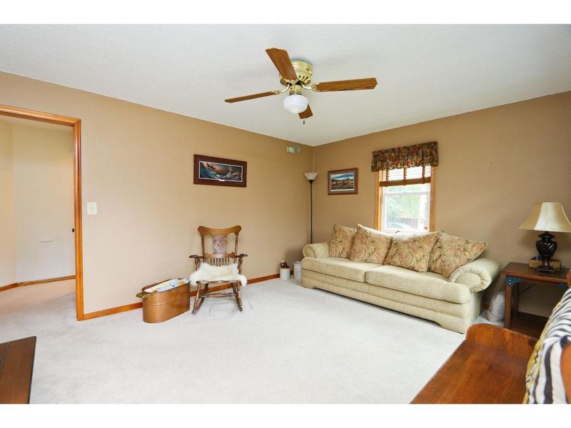 3910 Blackhawk Rd, Eagan, MN 55122