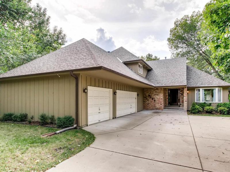 9140 Yukon Ave S, Bloomington, MN 55438