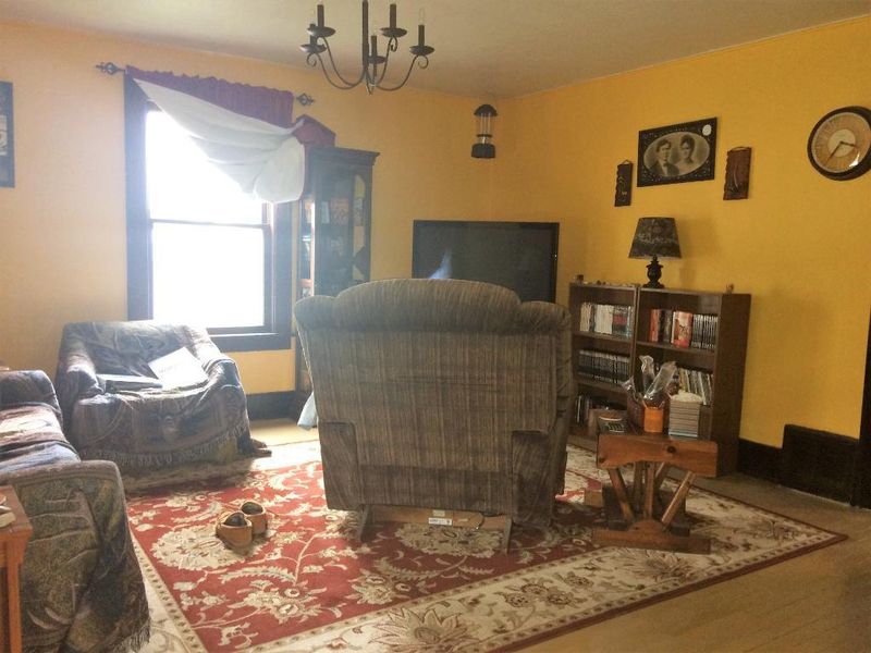 445 9th St, Red Wing, MN 55066