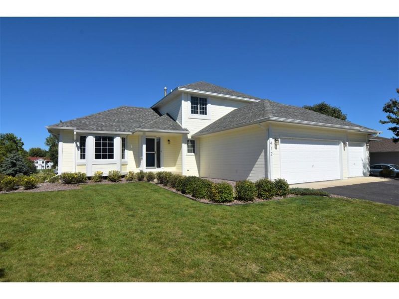 412 Ash Ave NW, Saint Michael, MN 55376