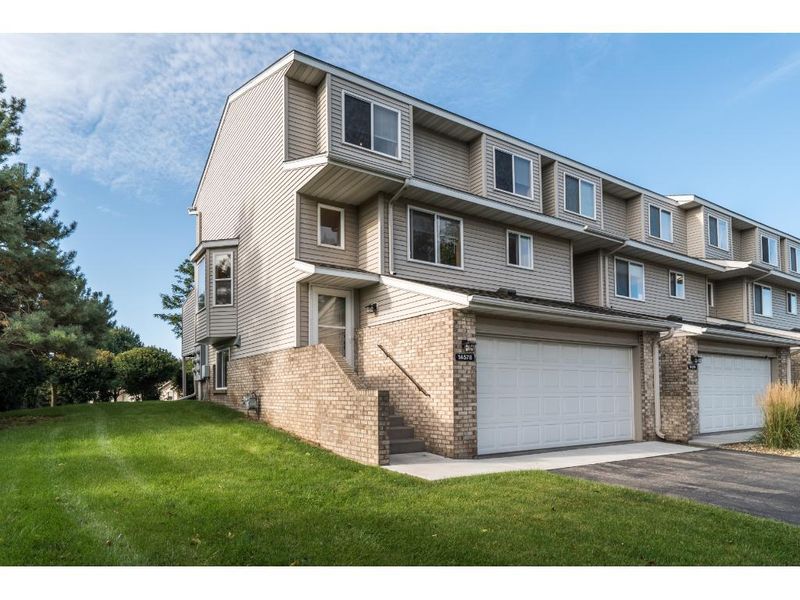 14578 Cobalt Ave, Rosemount, MN 55068