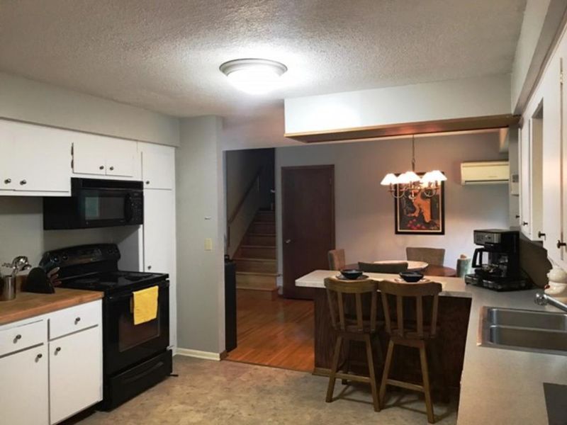 233 17th Ave NW, New Brighton, MN 55112
