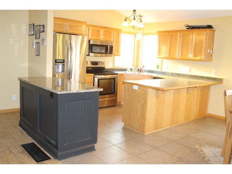 340 S Gloria Dr, Green Isle, MN 55338