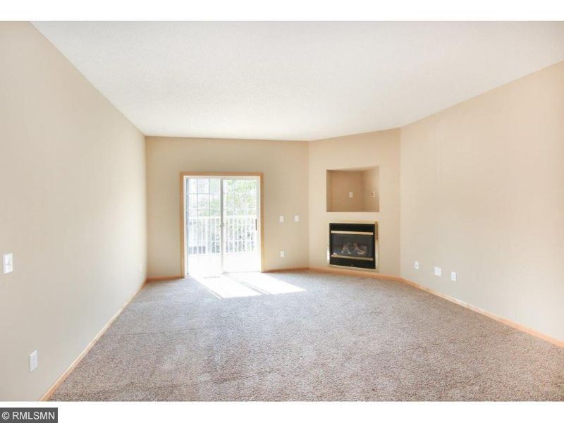 6873 Pine Crest Trl S, Cottage Grove, MN 55016
