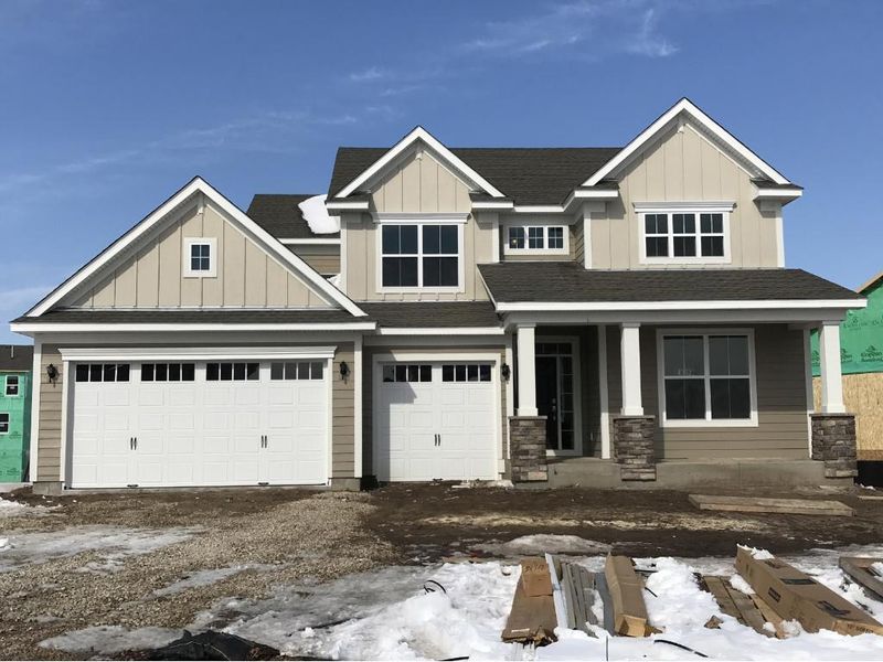 4352 Parkview Cir, Anoka, MN 55303