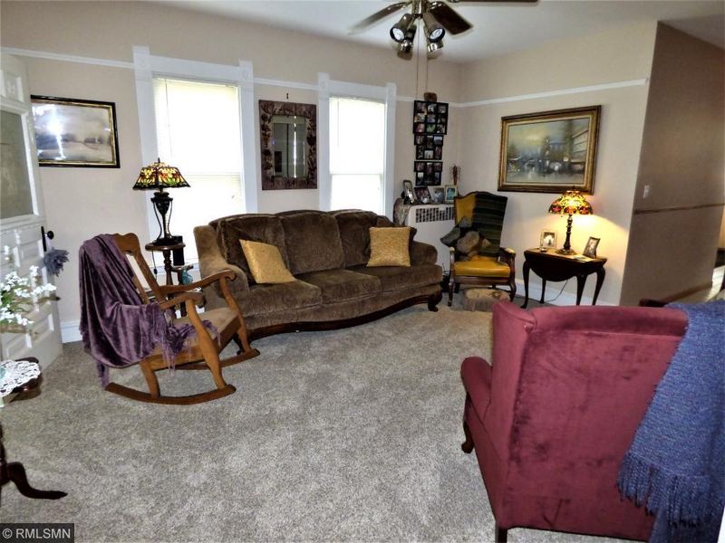 316 9th Ave SE, Waseca, MN 56093