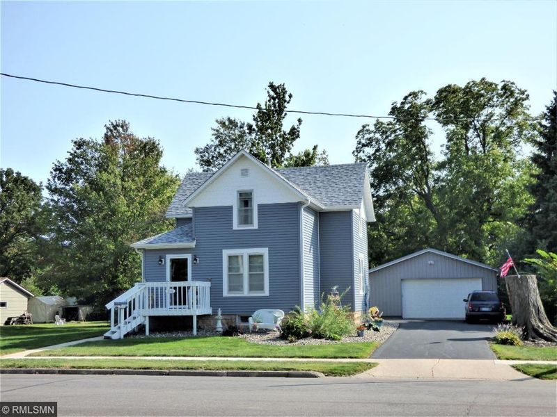 316 9th Ave SE, Waseca, MN 56093