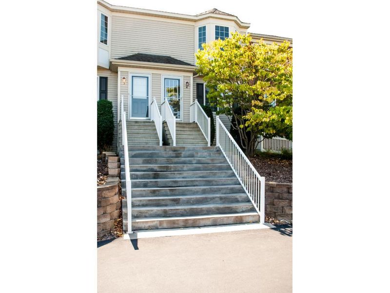 4970 Emmit Dr N #4, Hugo, MN 55038
