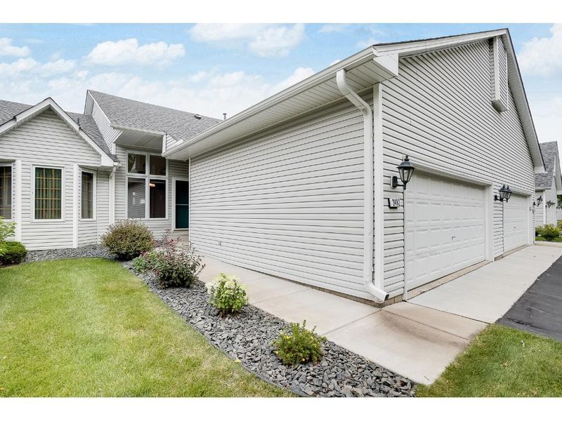 3482 Silver Ln NE, Saint Anthony, MN 55421